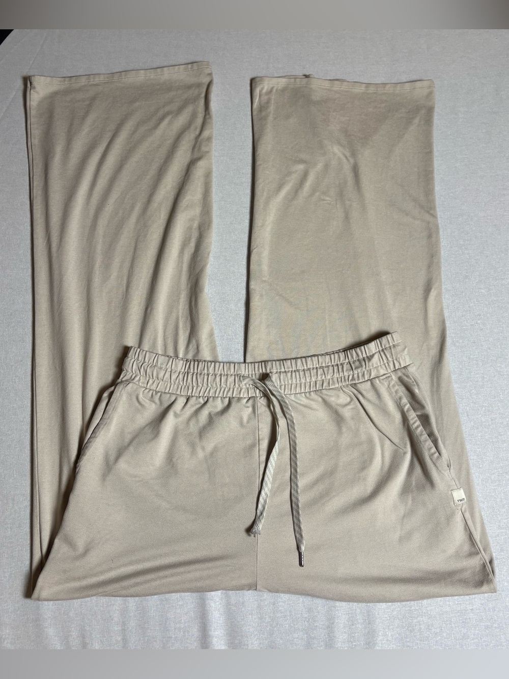 Vuori Halo Essential Wideleg Pants Size Large VW4023 cream Beige